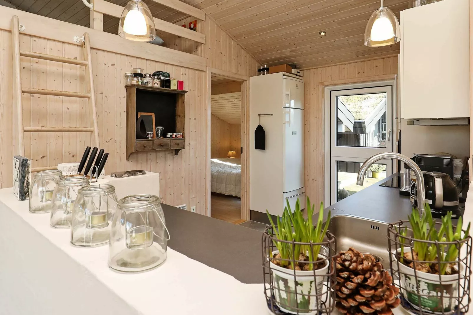 Heerlijk vakantiehuis in Saltum met sauna en bubbelbad-Binnen
