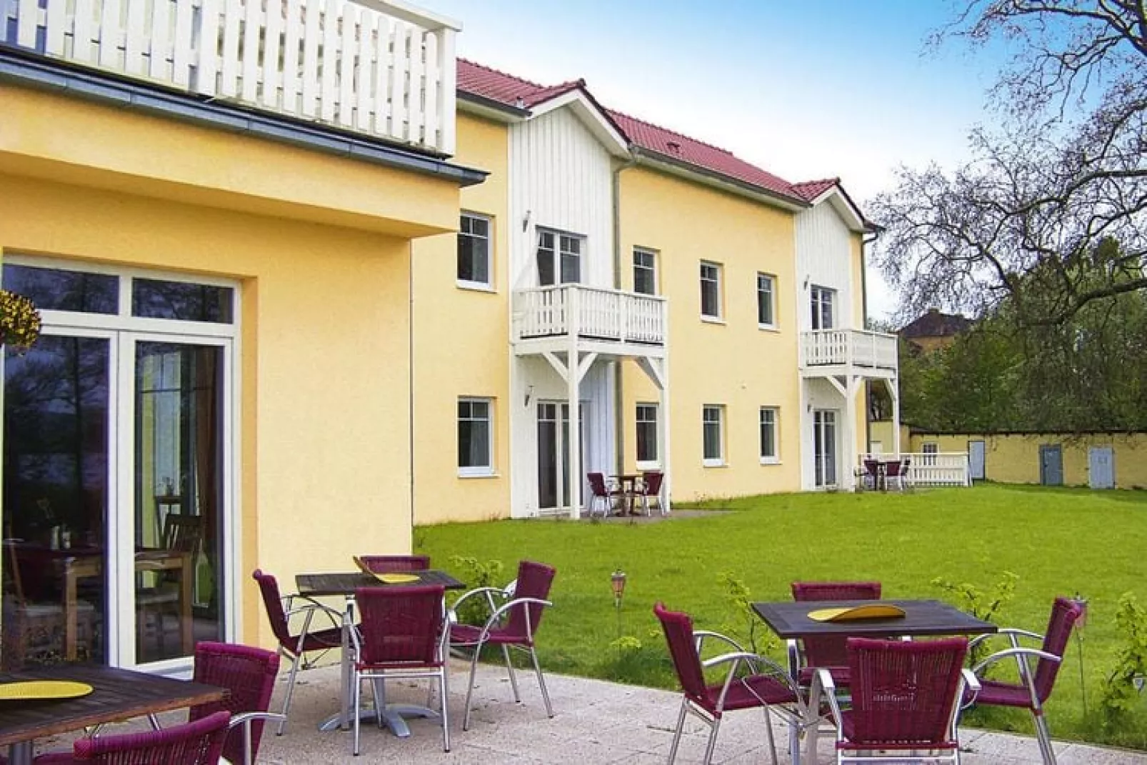 Wohnung 5 - 60 qm - Buitenkant zomer