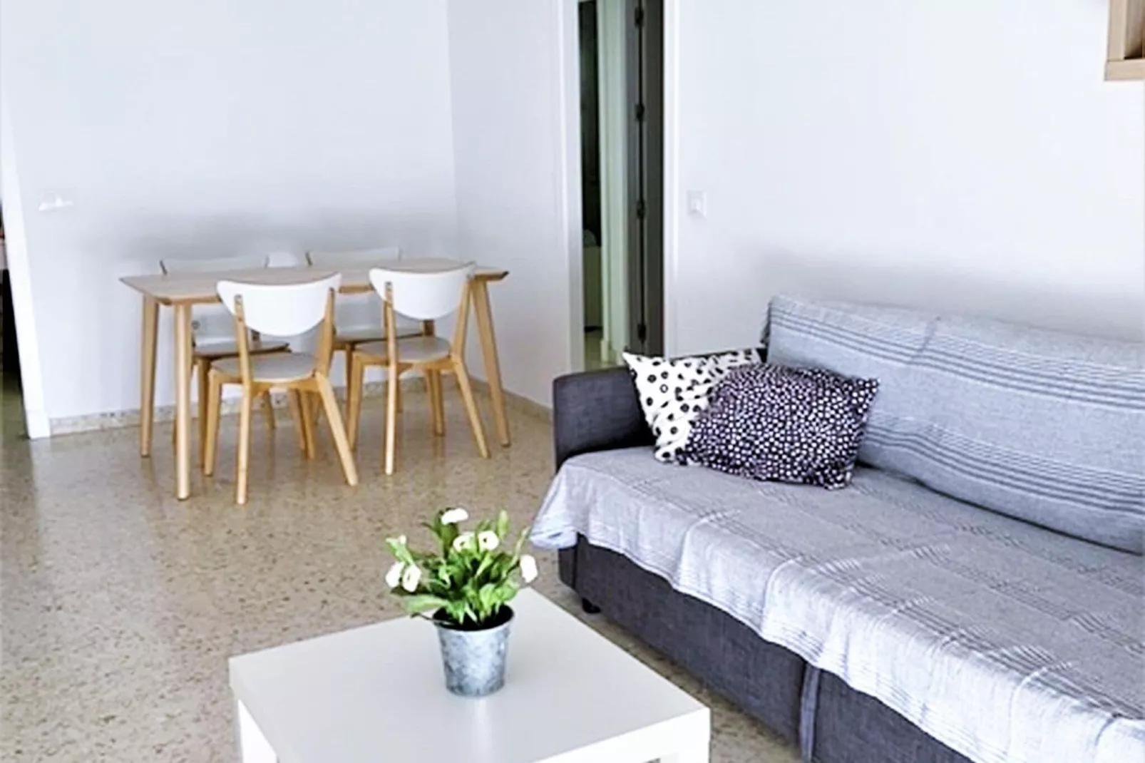 Precioso apartamento en San Fernando-Woonkamer