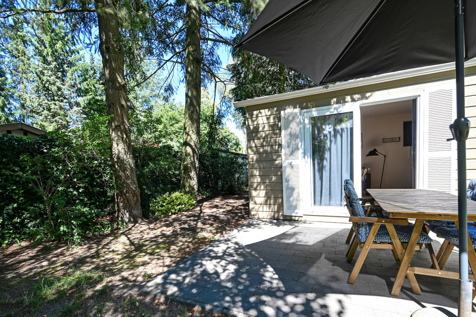 Chalet in hartje Veluwe-Tuinen zomer