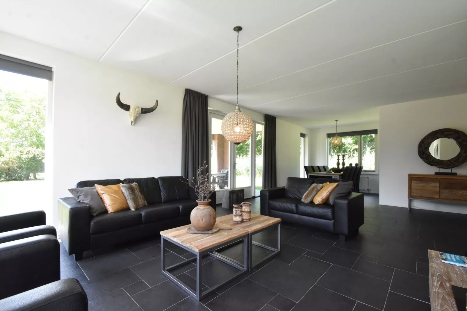 Villa de Bosruiter-Woonkamer