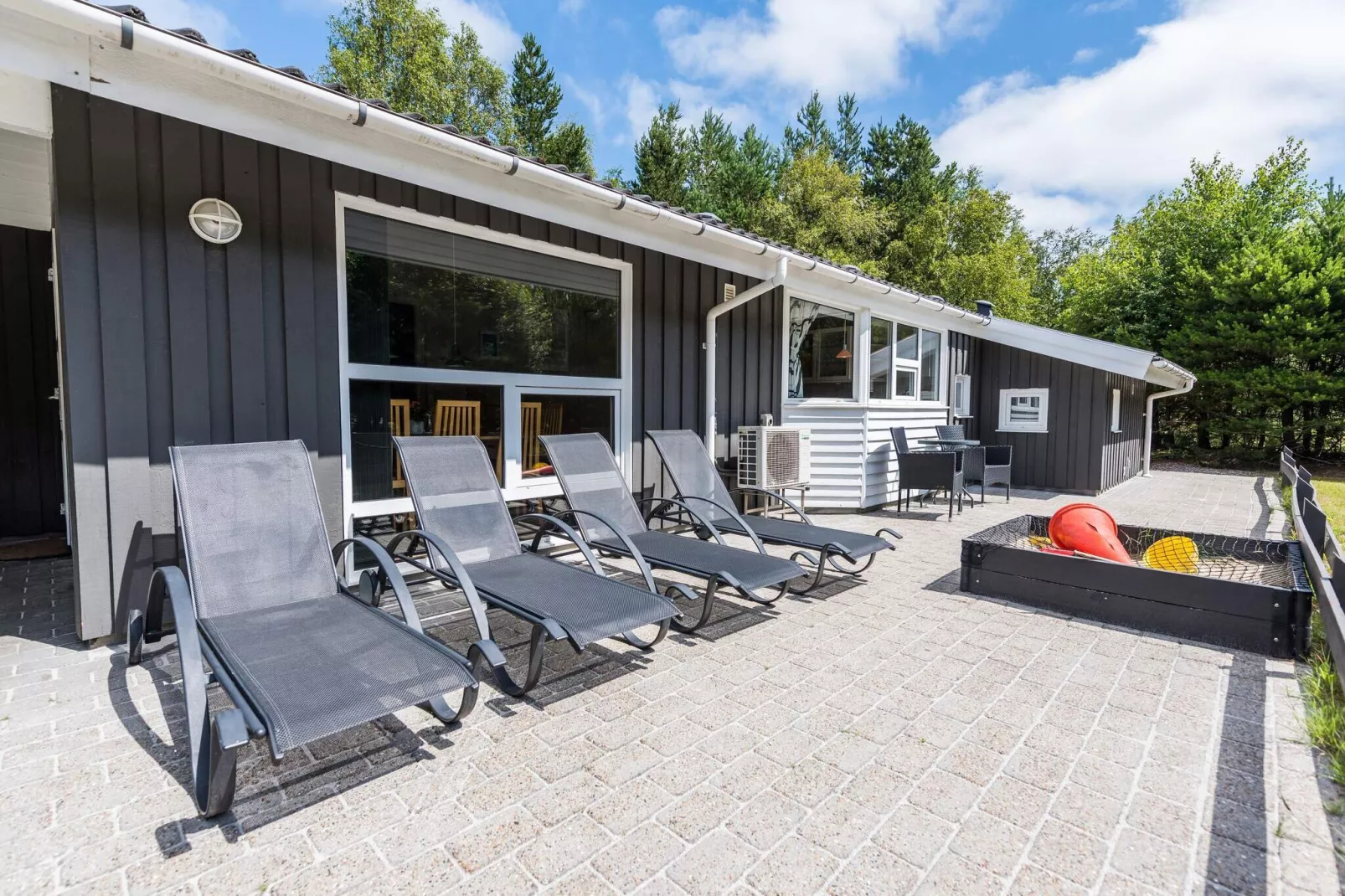 8 persoons vakantie huis in Blåvand-Buitenlucht