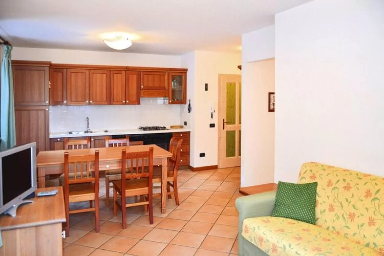 Apartments home Casa Tomaselli, Pellizzano-B5-Woonkamer