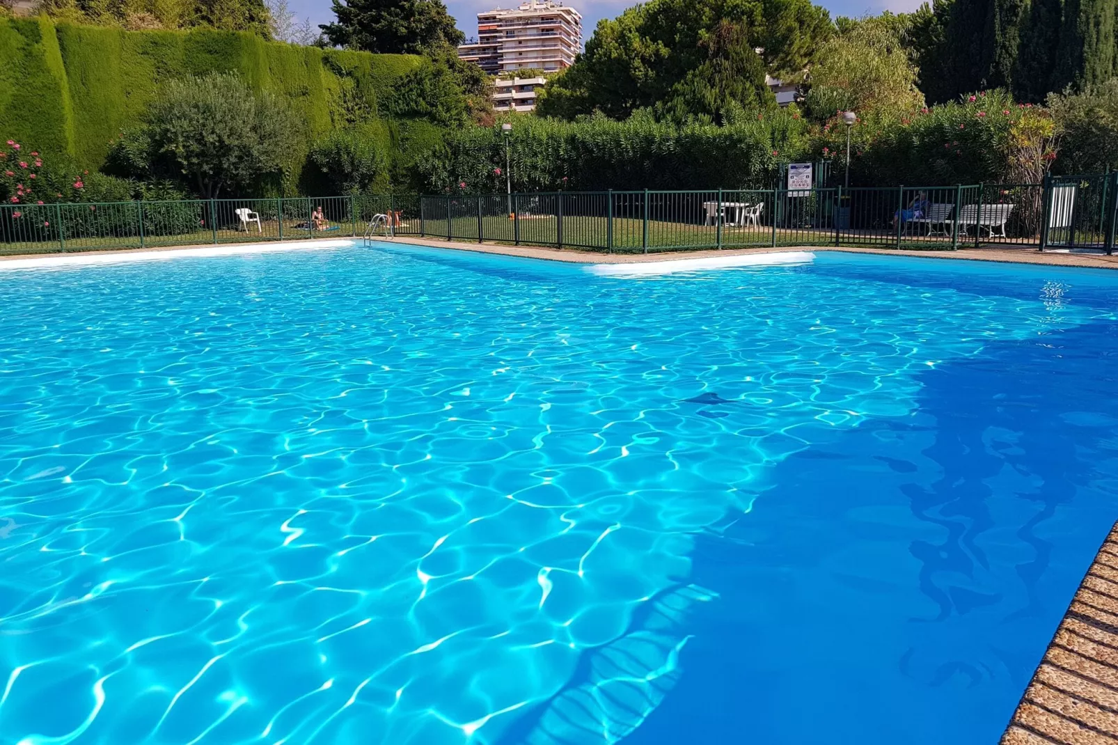 Appartement standing avec terrasse et vue mer à Nice-Zwembad