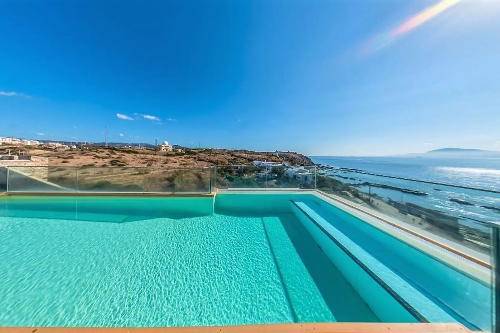 Estudio planta baja Vista al Mar Porche y Jardín 3-4-Zwembad