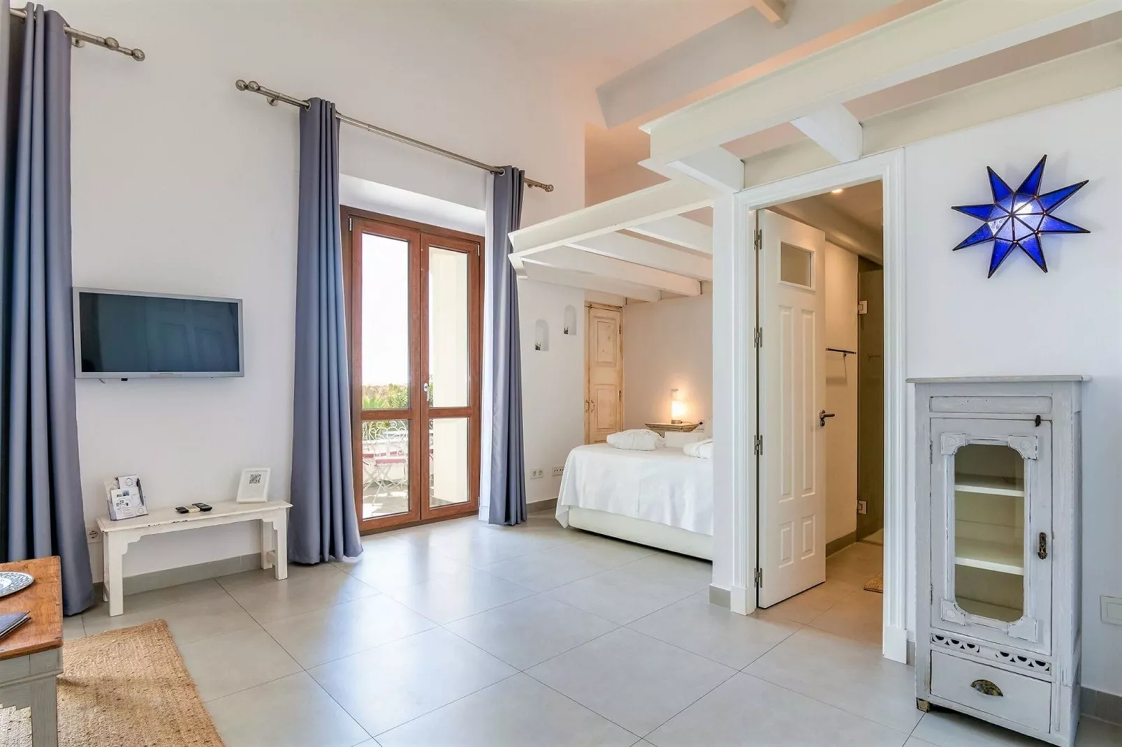 Estudio planta baja Vista al Mar Porche y Jardín 3-4-Woonkamer