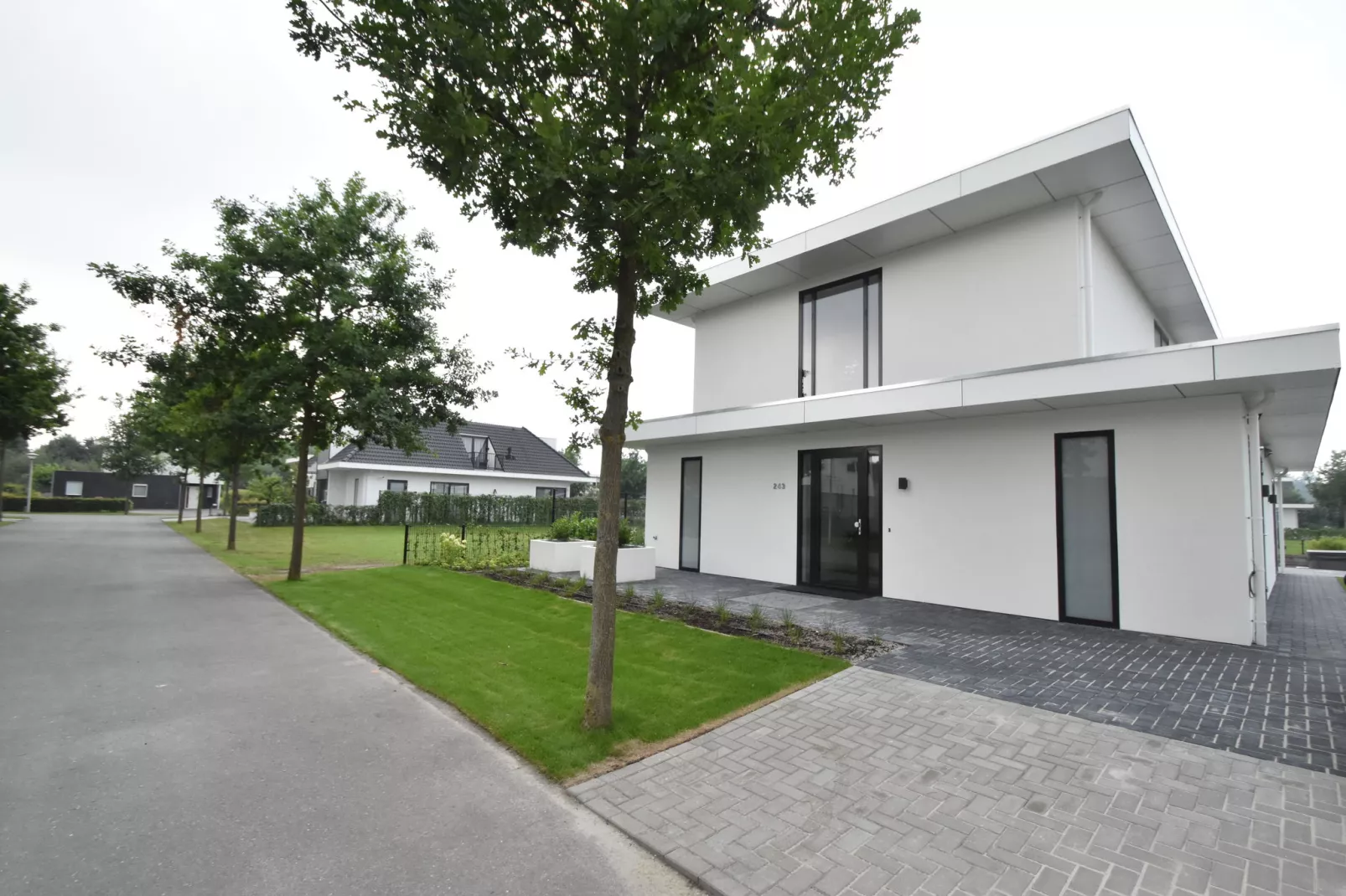 Villa Luxury Harderwijk 243-Buitenkant zomer