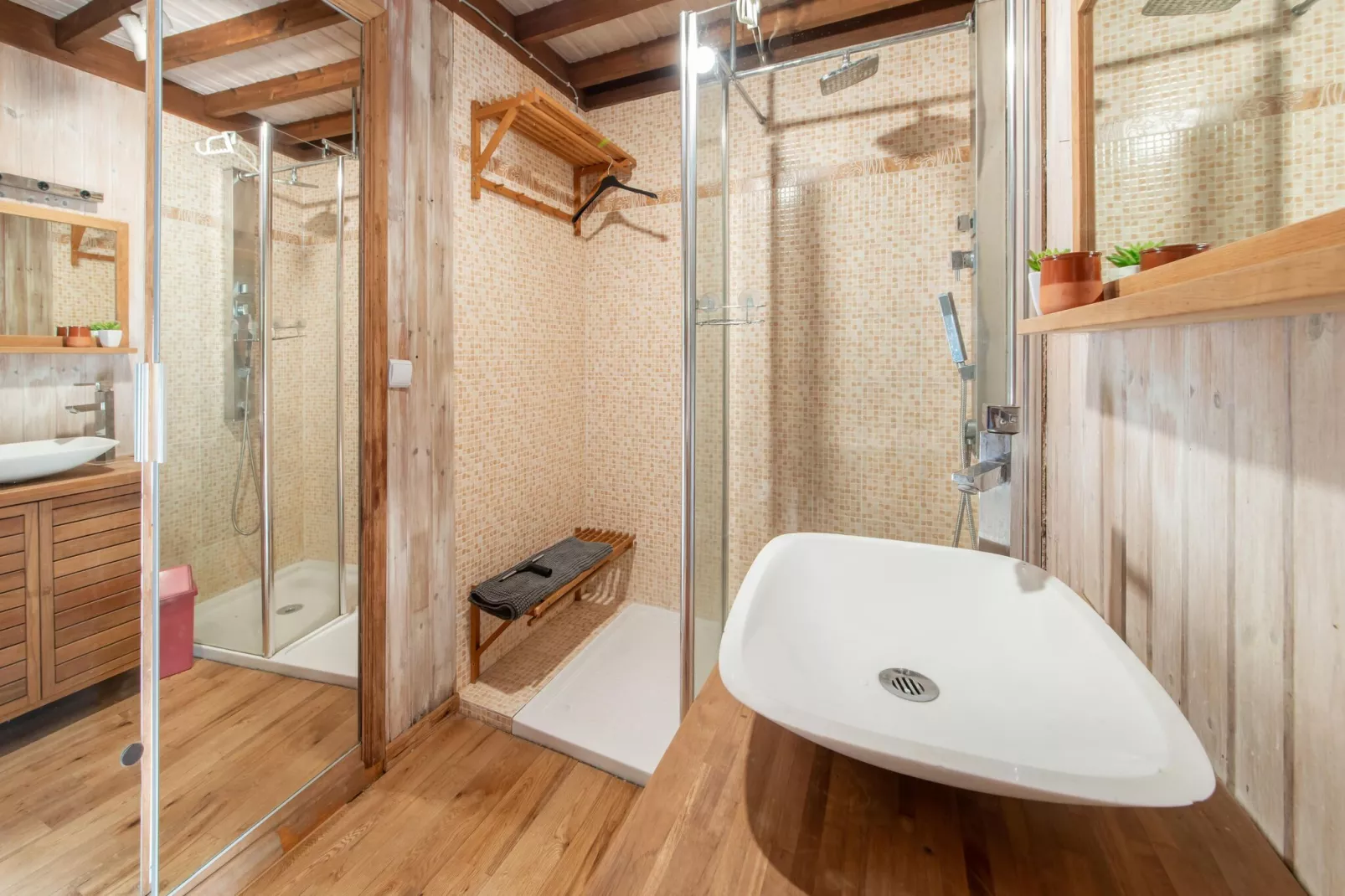 Charmante habitation pour 8 Adultes-Badkamer