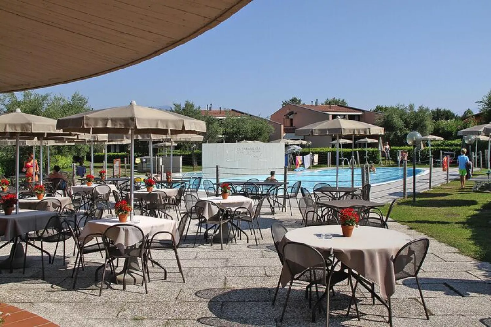 Residence Barbara, Moniga del Garda-2-Raum-App., 1. Etage B2G, ca. 44 qm-Terras