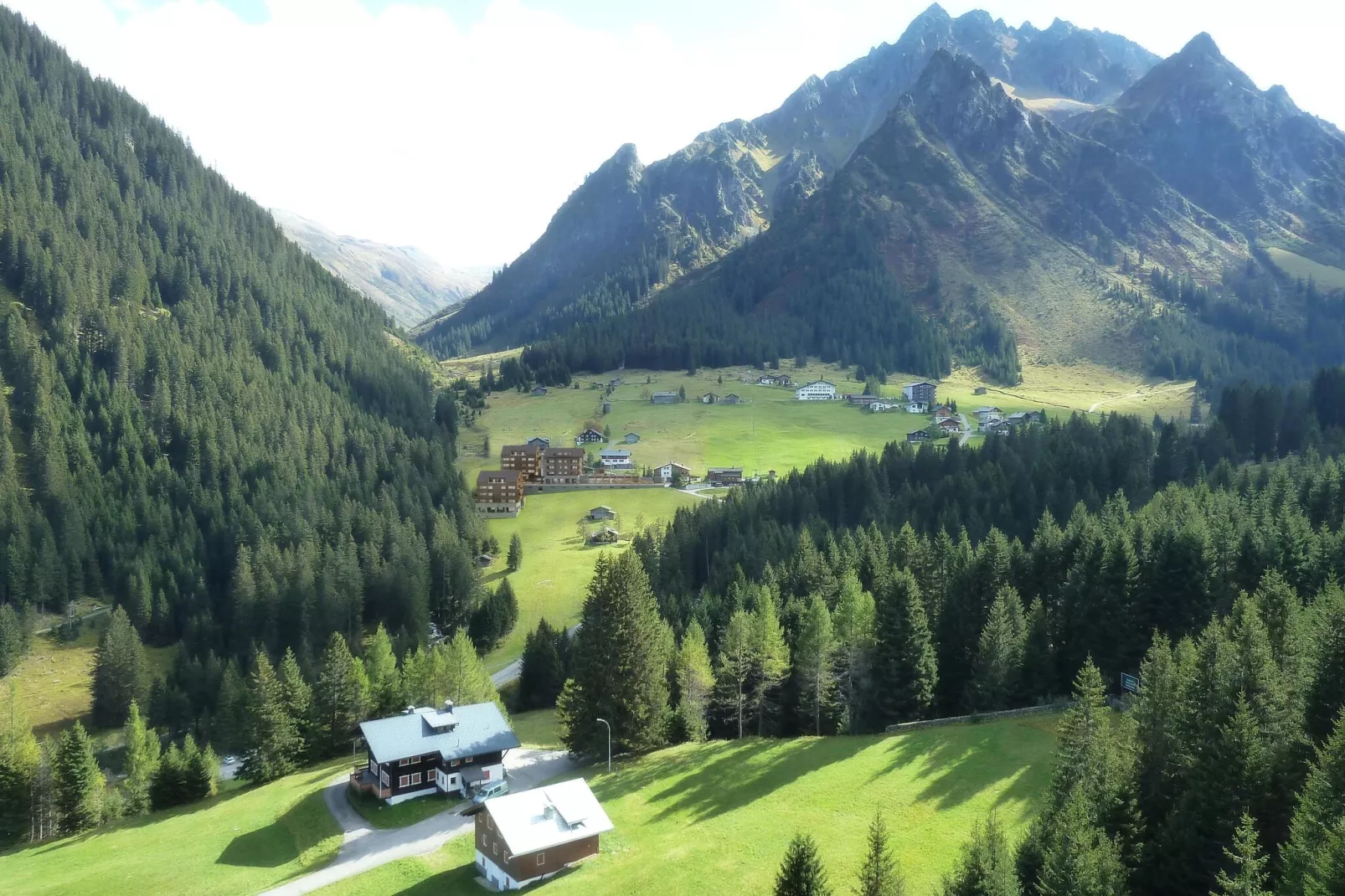 Apartments Alpin Resort Montafon-Buitenkant zomer