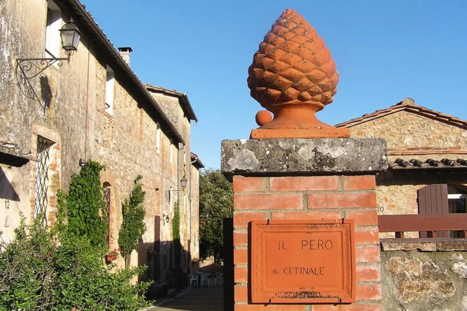 Residence Il Pero di Cetinale Sovicille Typ C 105 qm-Buitenkant zomer