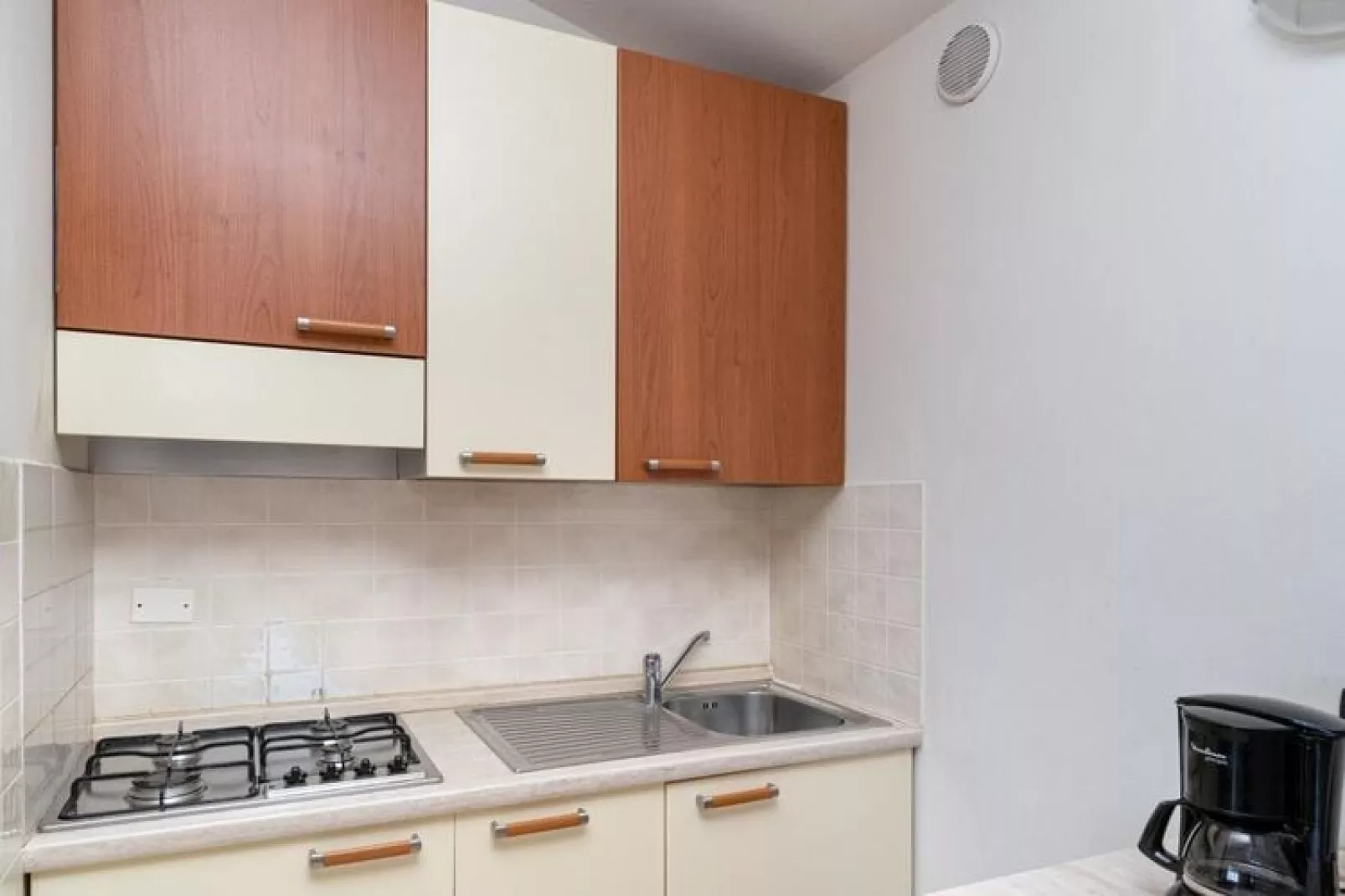 Residence Primera Moniga del Garda 2-Raum/D2 Halbsouterrain-2-Raum/D2 Halbsouterrain-Keuken