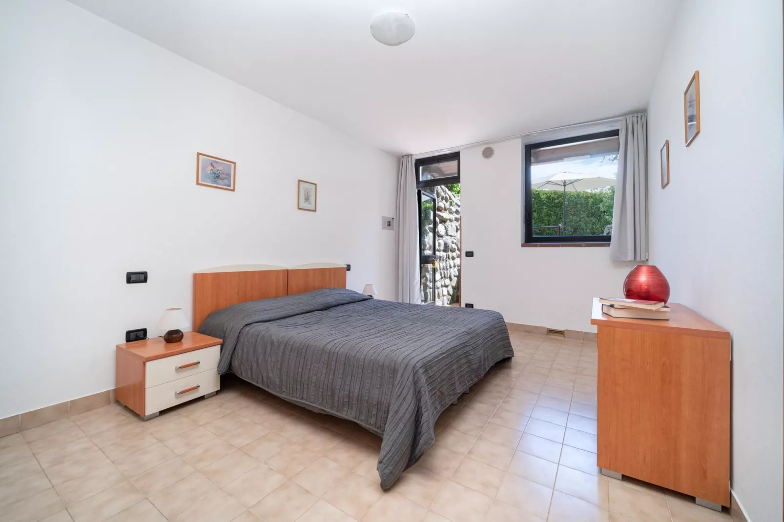 Residence Primera Moniga del Garda 2-Raum/D2 Halbsouterrain-2-Raum/D2 Halbsouterrain-Woonkamer