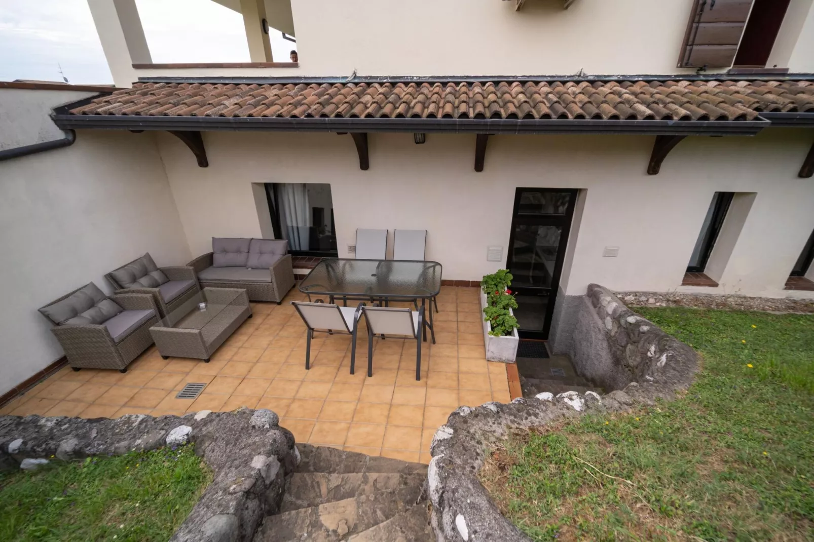 Residence Primera Moniga del Garda 2-Raum/D2 Halbsouterrain-2-Raum/D2 Halbsouterrain-Tuinen zomer