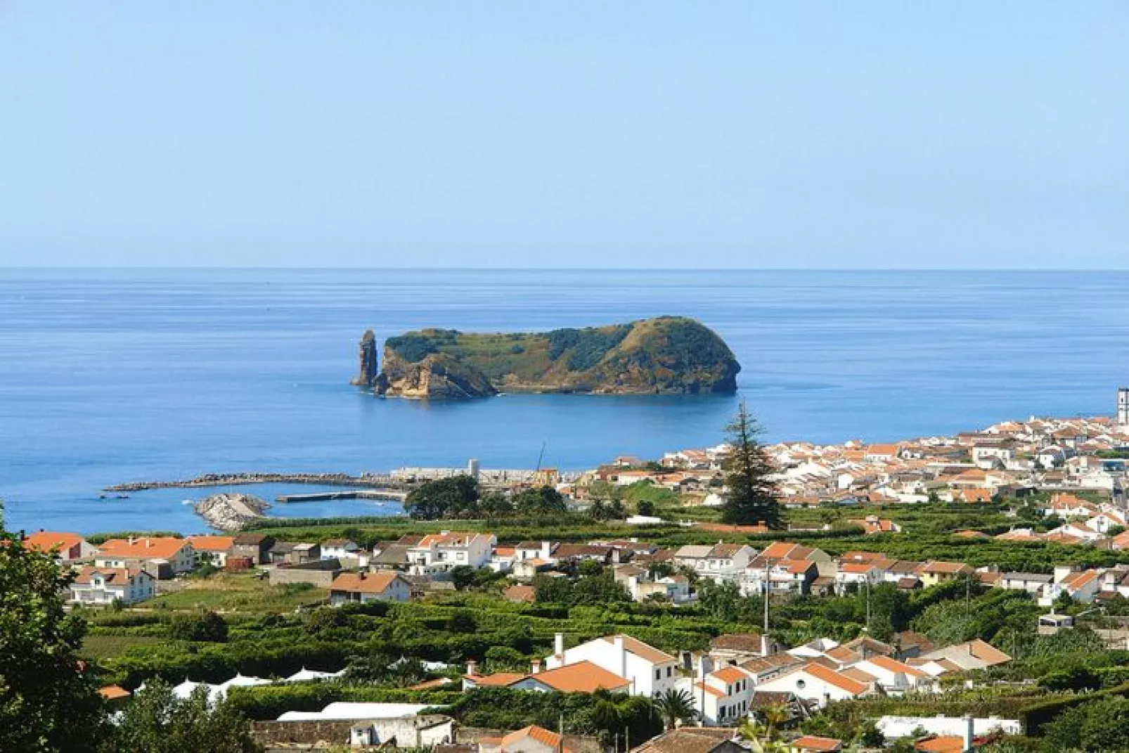 Holiday homes Quinta dos Curubás Vila Franca do Campo // Bungalow T1-Waterzicht