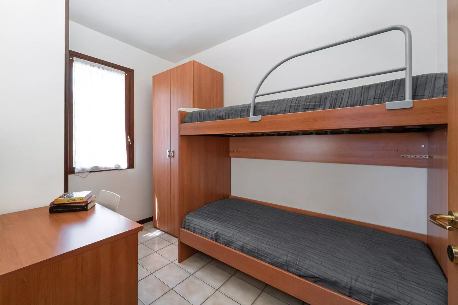 Residence Primera Moniga del Garda A2 / 3 pax Halbsouterrain-A2 / 3 pax Halbsouterrain-Slaapkamer