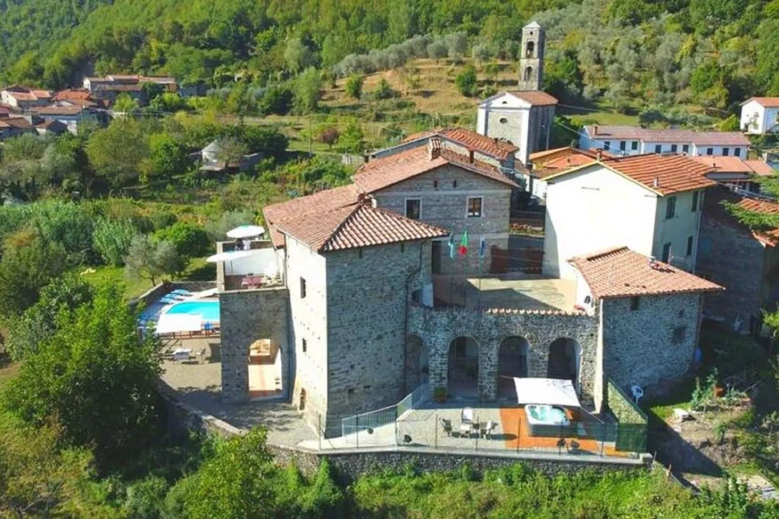 Castello di Argigliano 1-Buitenkant zomer