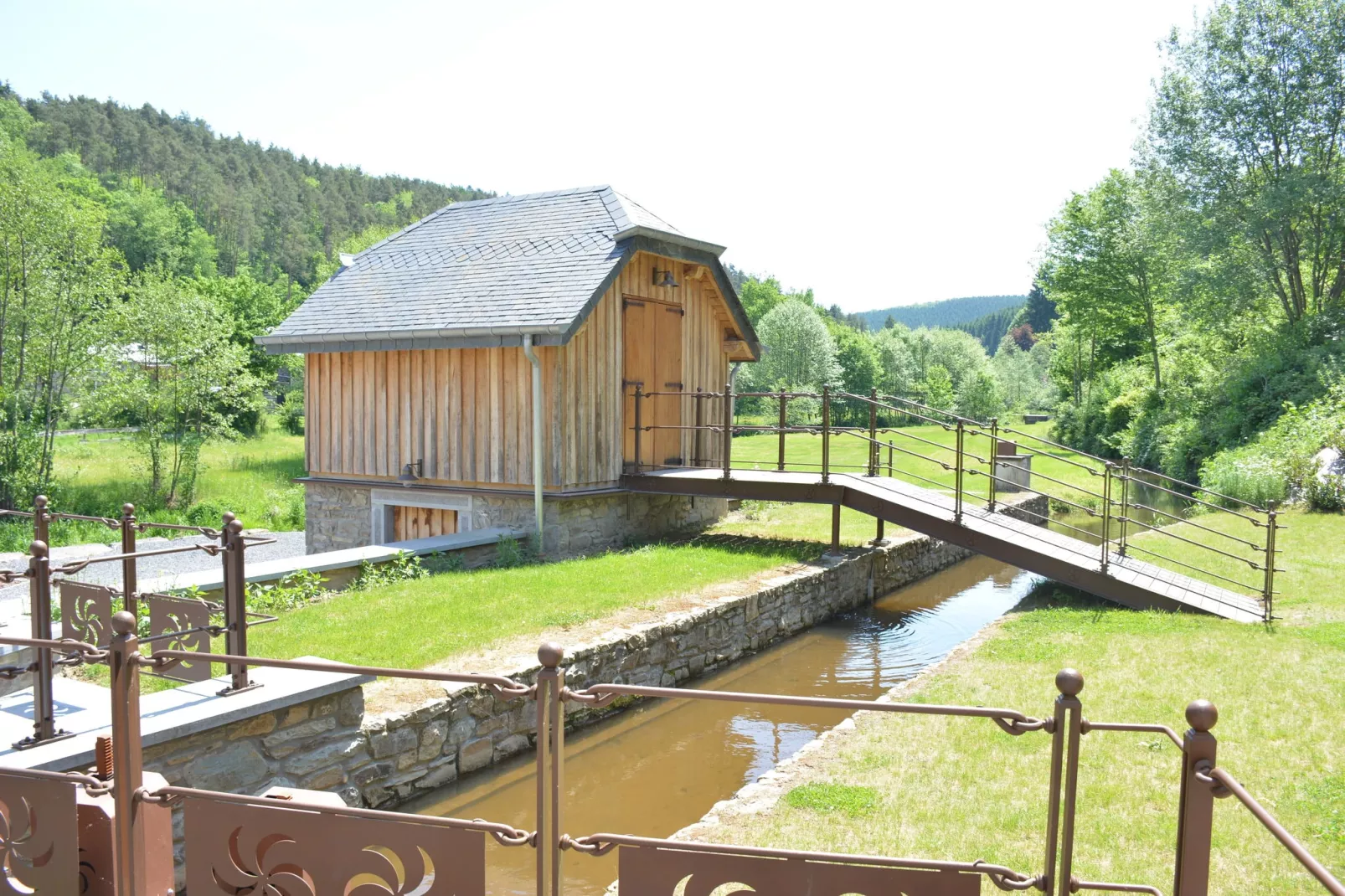 Gîte du Moulin-Tuinen zomer