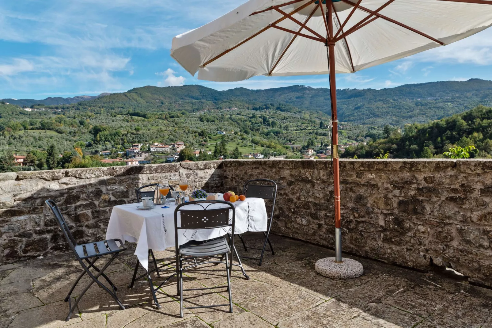 Castello di Argigliano 1-Uitzicht zomer