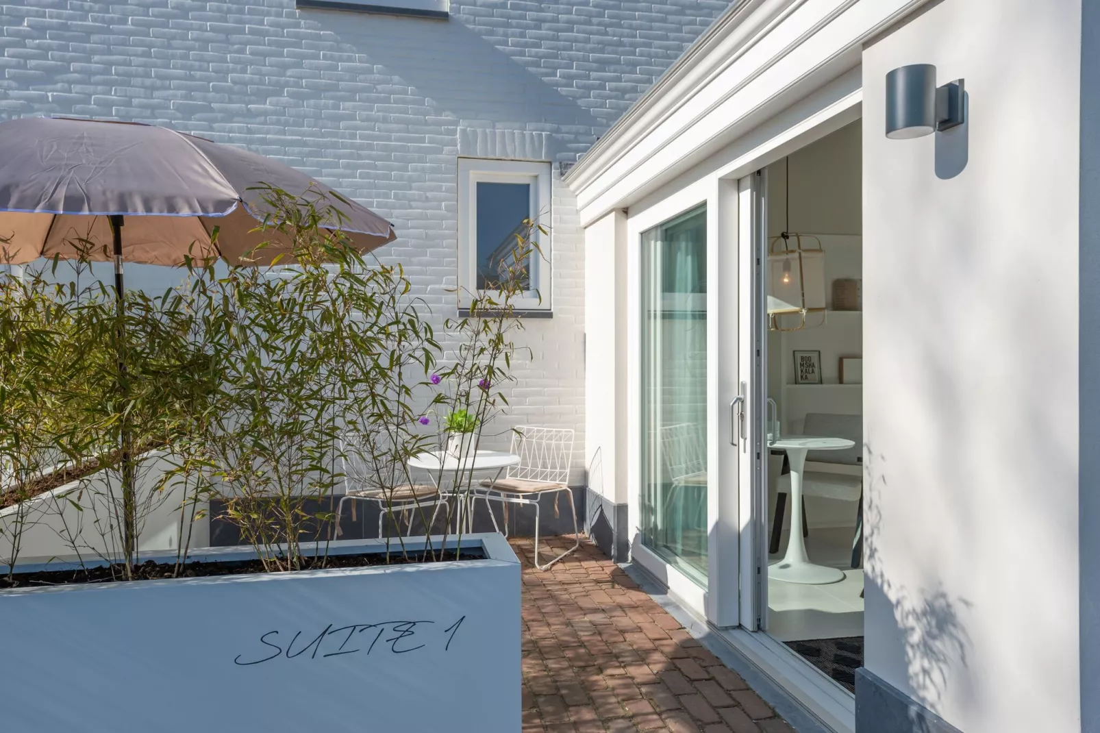 Slow living Suite 1 Oostkapelle-Buitenkant zomer