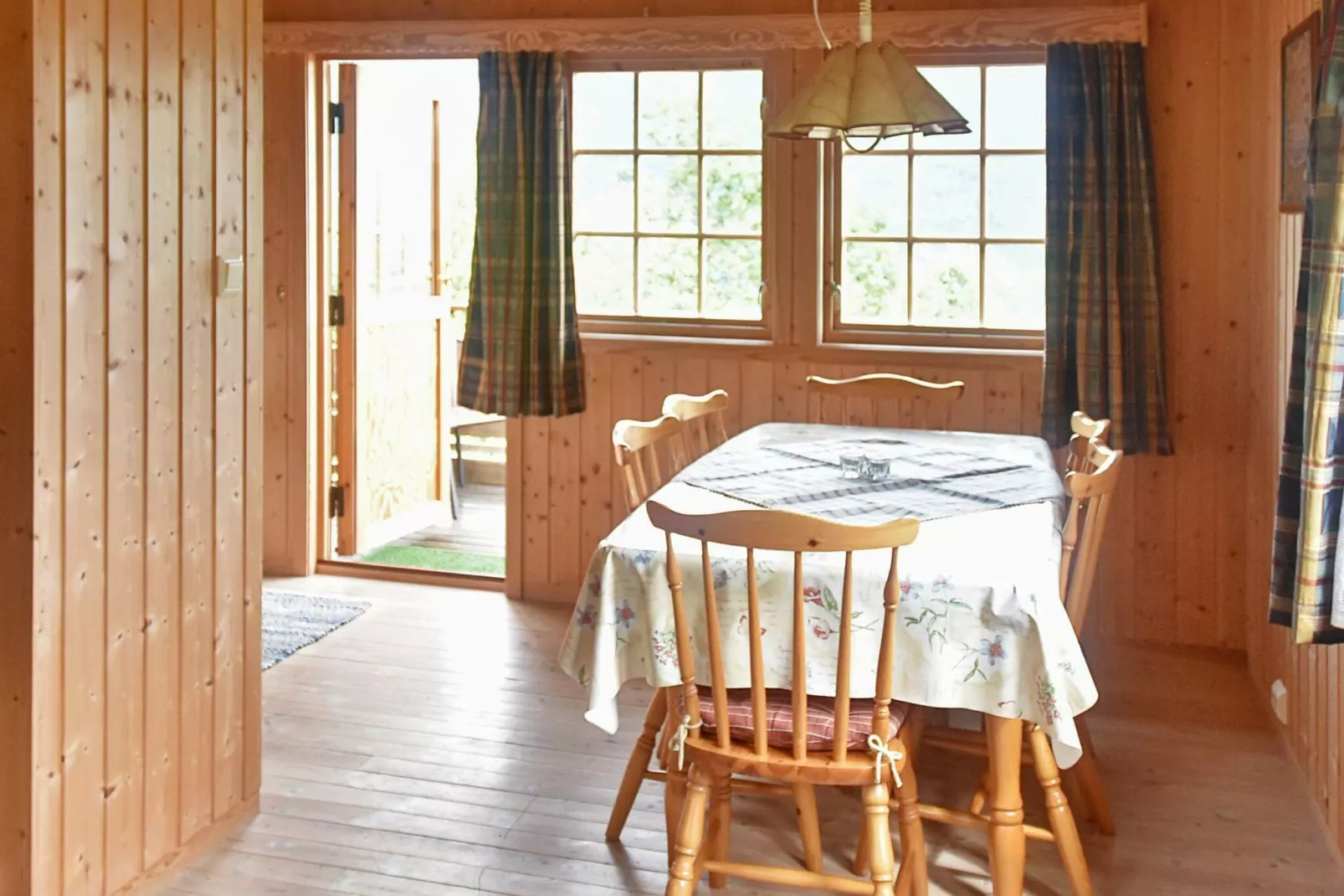5 persoons vakantie huis in Utvik-By Traum-Binnen