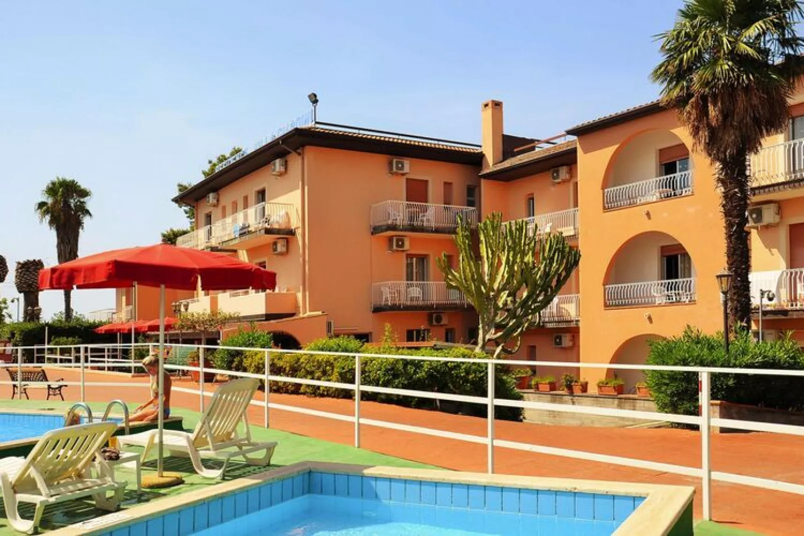 Residence Villa Giardini, Giardini Naxos-Monolocale 2 pax con balcone o terazza-Zwembad