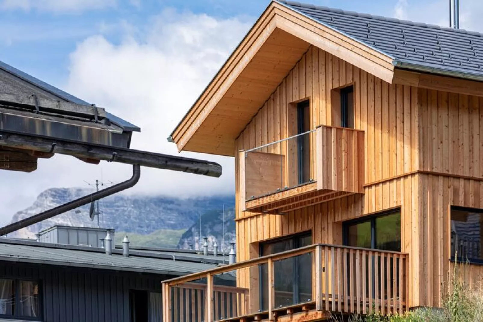 Chalets Bergeralm, Steinach am Brenner-Wellness Chalet XL - 8 Personen-Buitenkant zomer