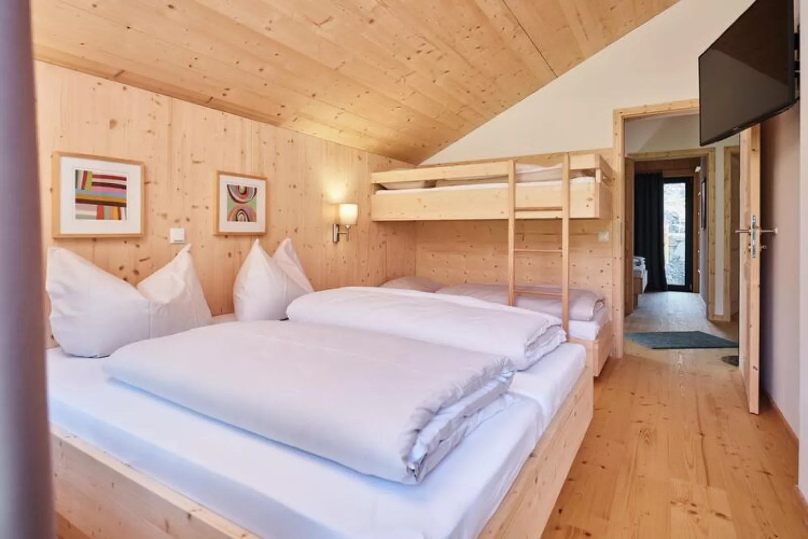 Chalets Bergeralm, Steinach am Brenner-Wellness Chalet XL - 8 Personen-Slaapkamer