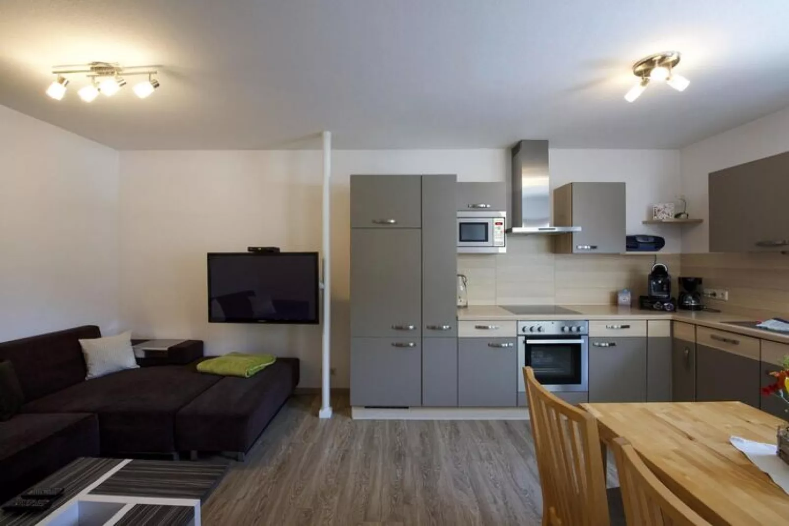 Apartments Gfirig und FeinPenz Andrea, Fulpmes-gfirig-Keuken