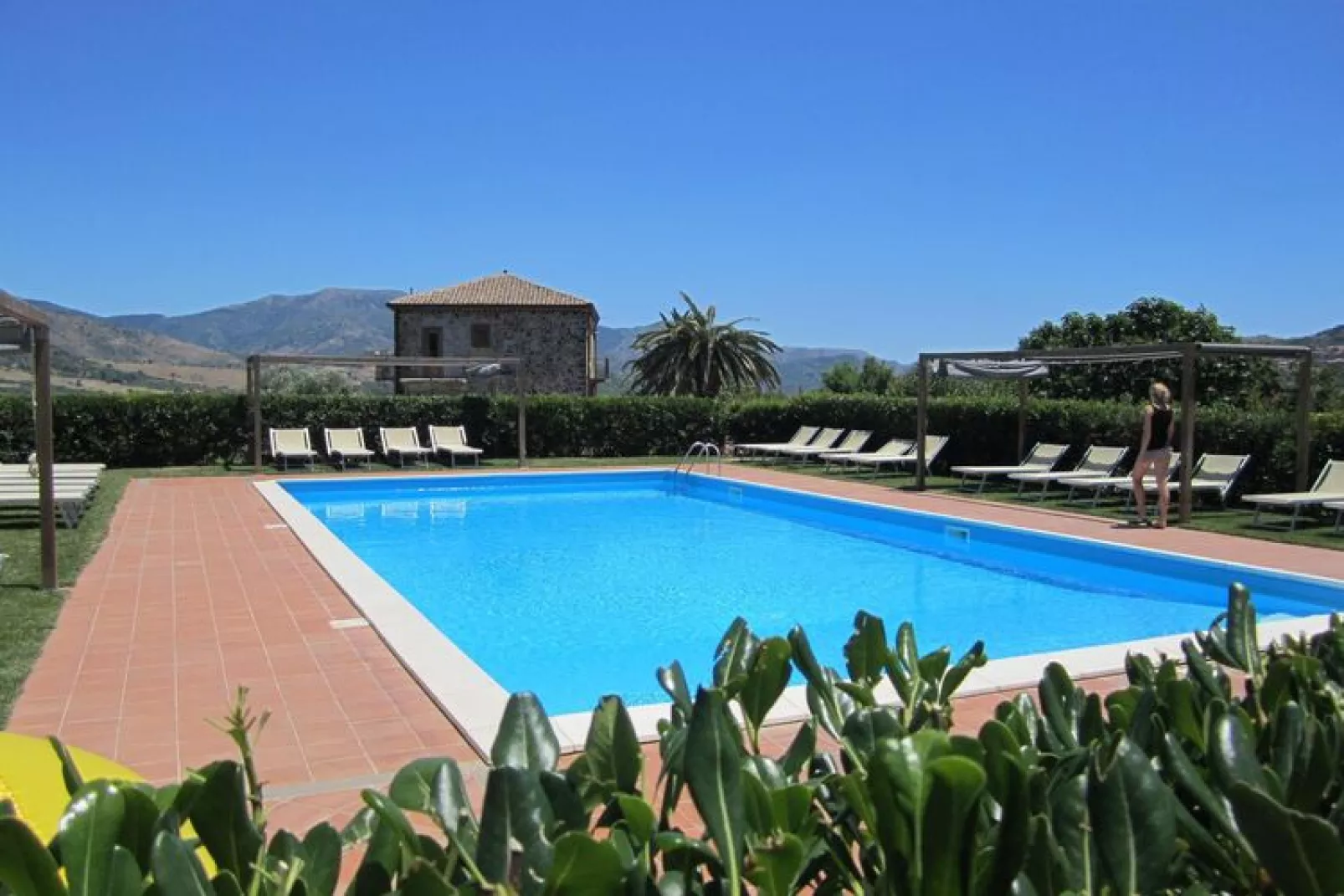 Ferienanlage Castiglione di Sicilia-Zwembad