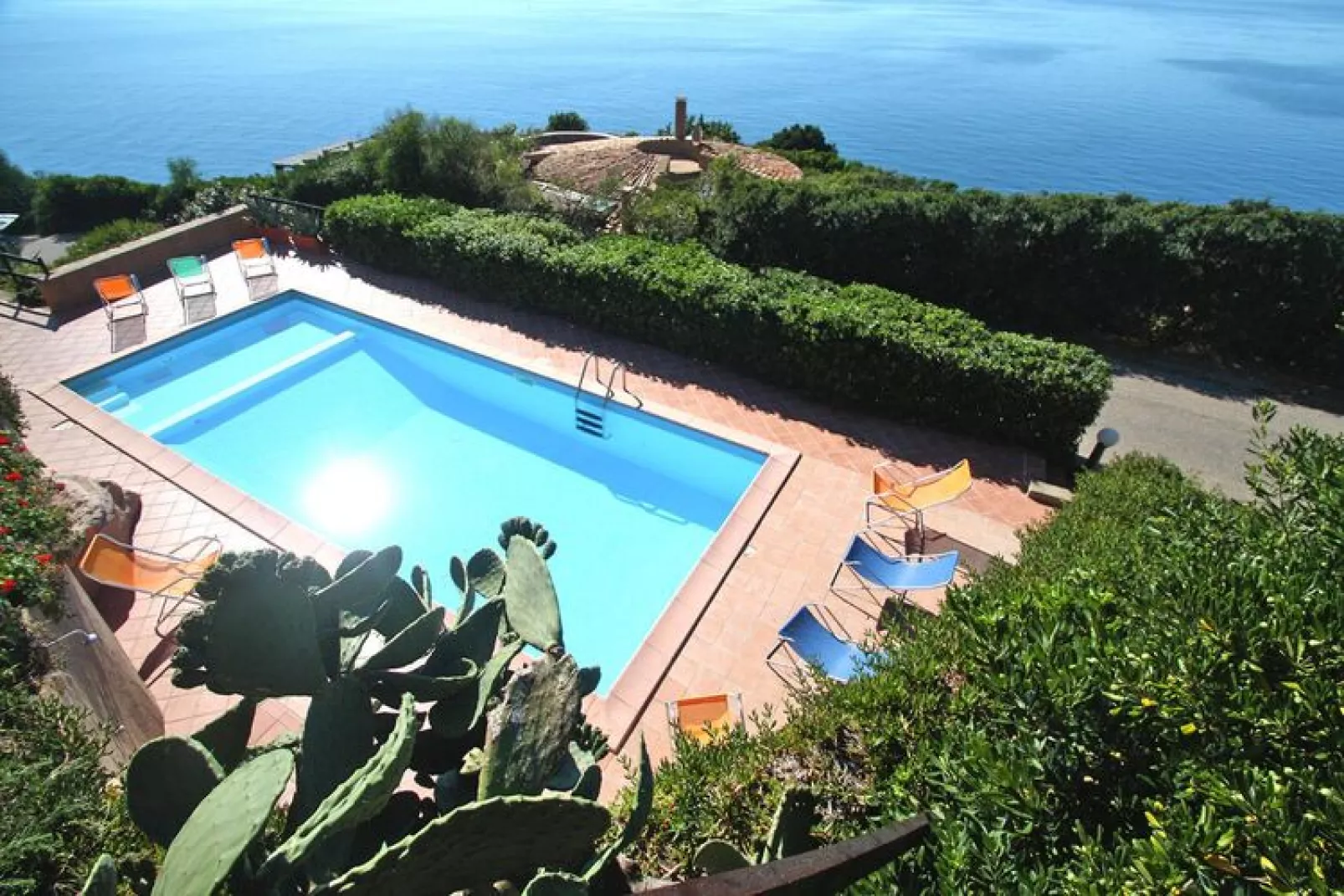 Holiday resort, Costa Paradiso-Villino trilo piscina