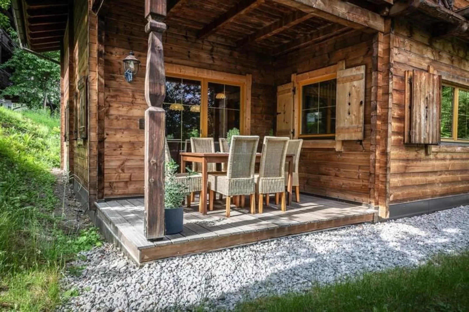 Chalets Almdorf Zillertal Fügen-Haus 6 Personen-Buitenkant zomer