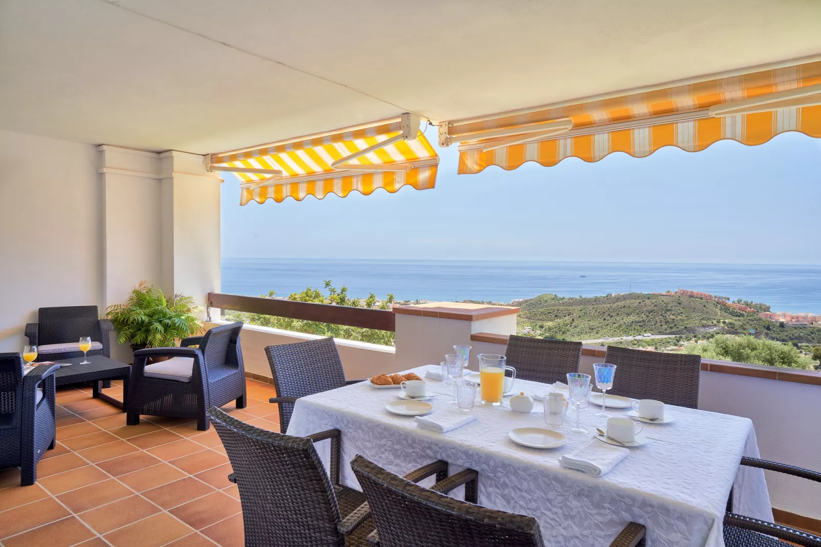 La zenaida I-Terrasbalkon