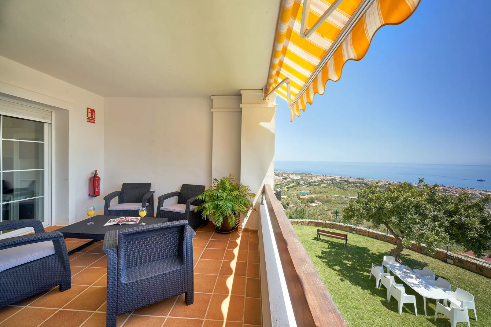 La zenaida I-Terrasbalkon