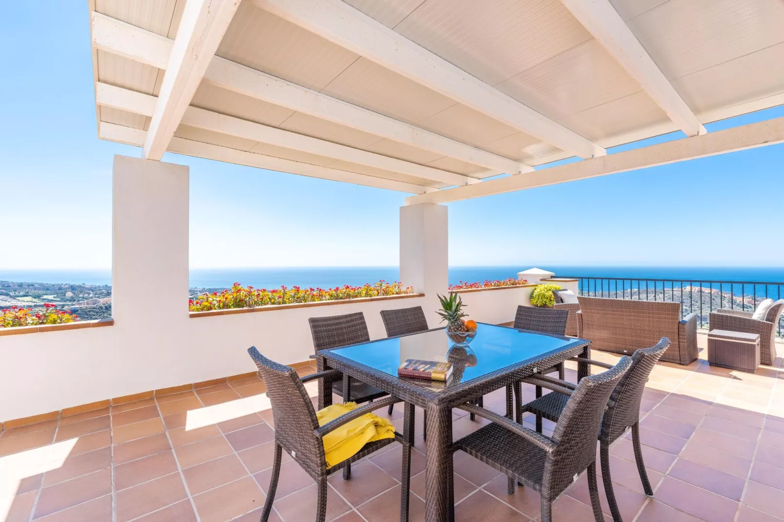 La Zenaida II-Terrasbalkon