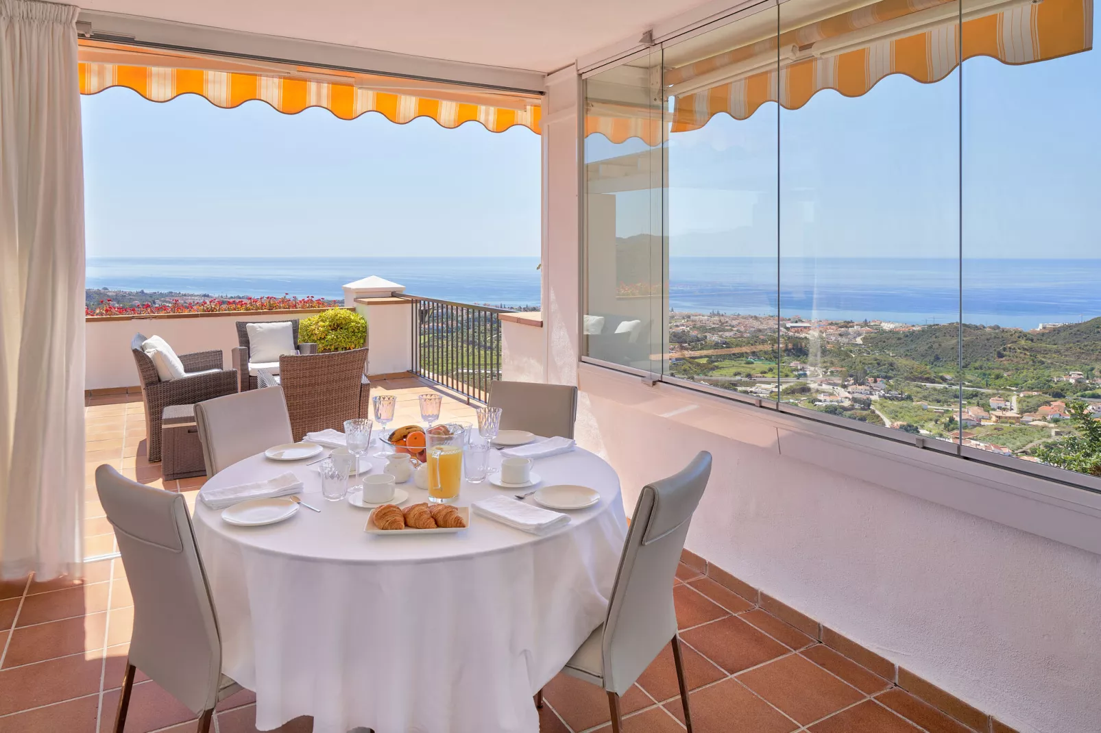 La Zenaida II-Terrasbalkon
