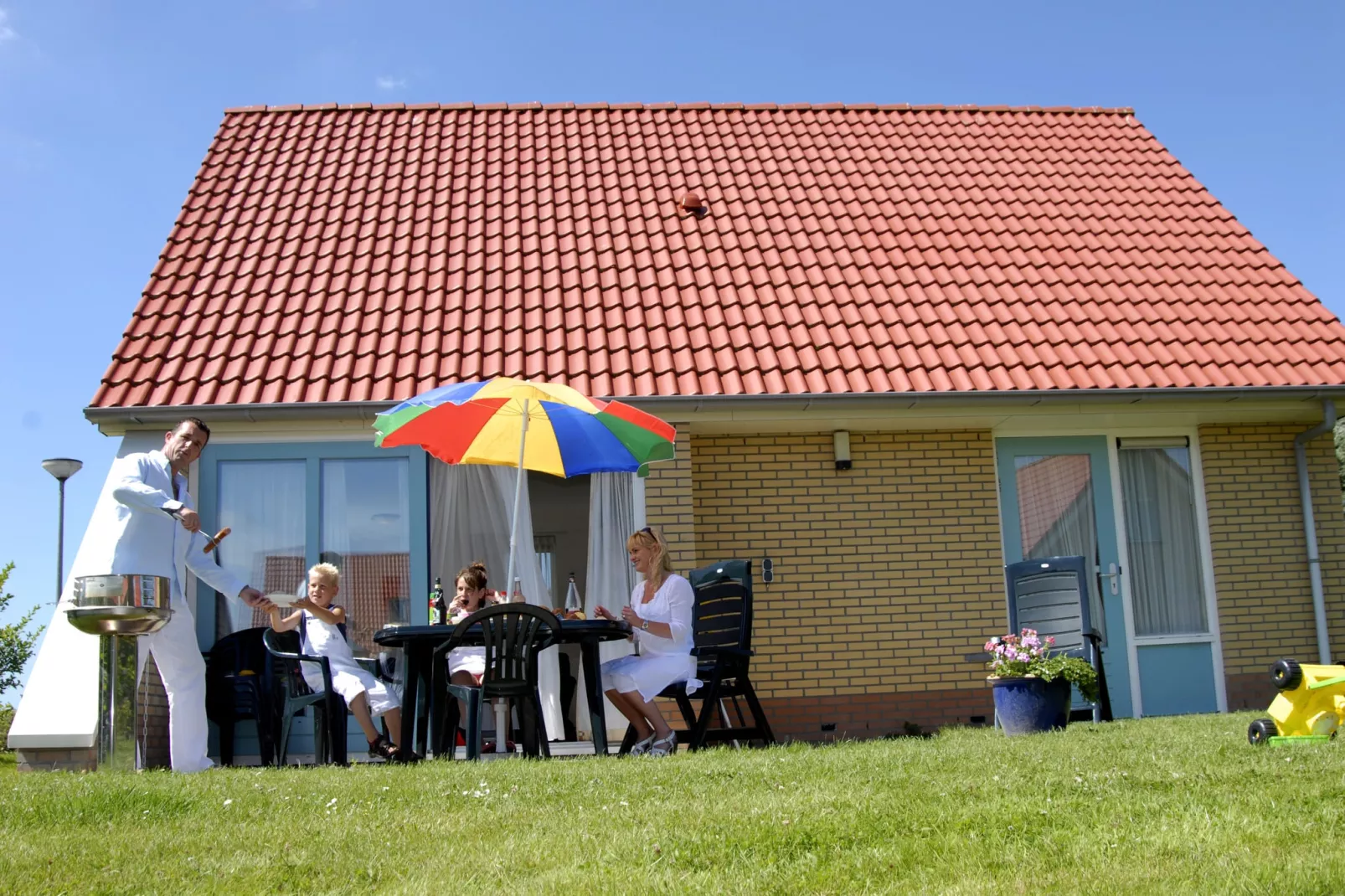 Villavakantiepark IJsselhof 1-Buitenkant zomer