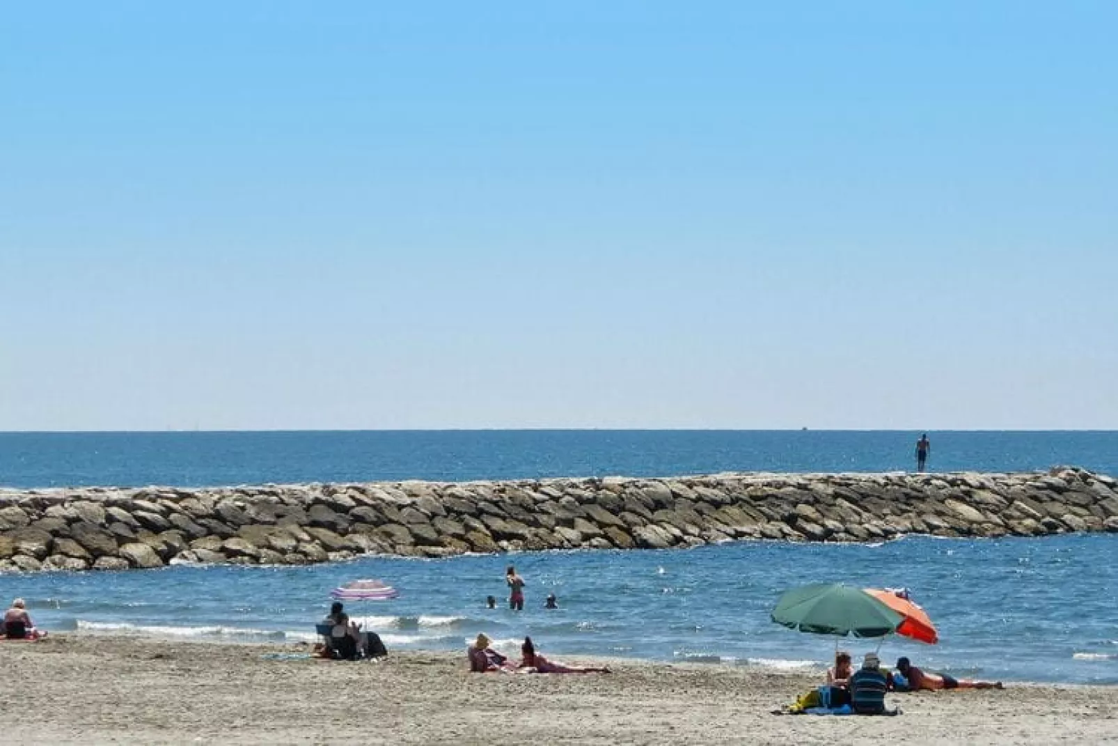 Doppelhaushälfte in Saintes-Maries-de-la-Mer / LOU SOULEOU-Gebieden zomer 1km