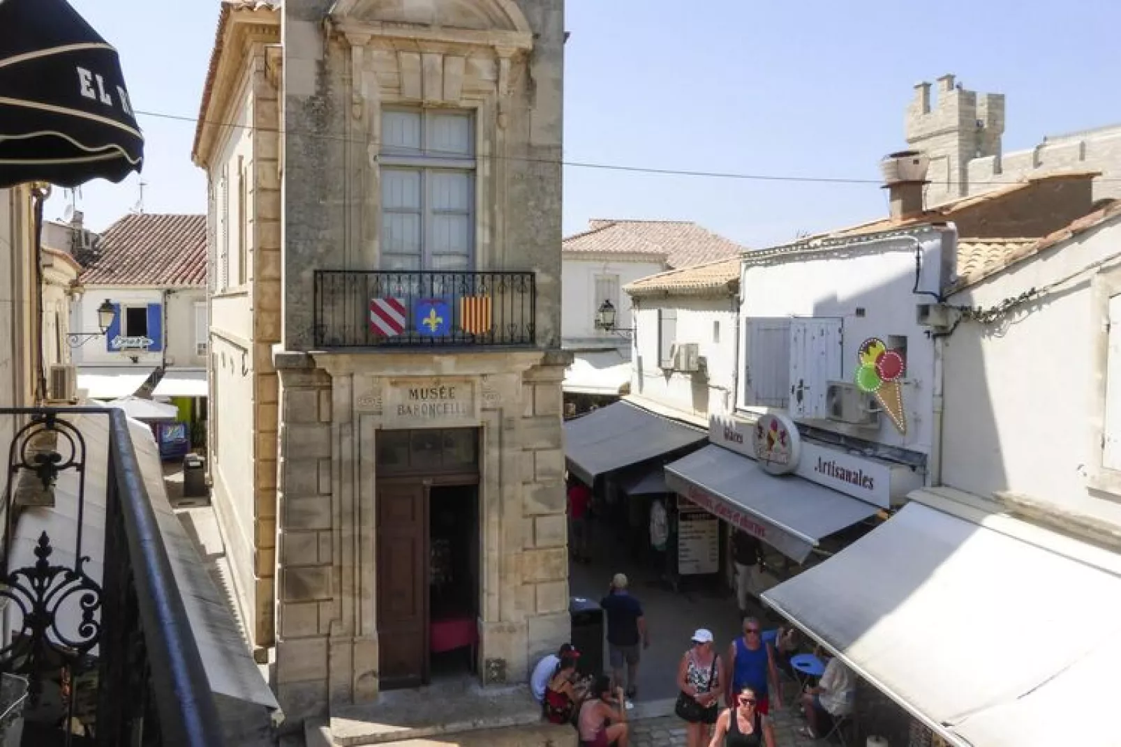 Ferienwohnung in Saintes-Maries-de-la-Mer / LOU VILAJOUN-Uitzicht zomer