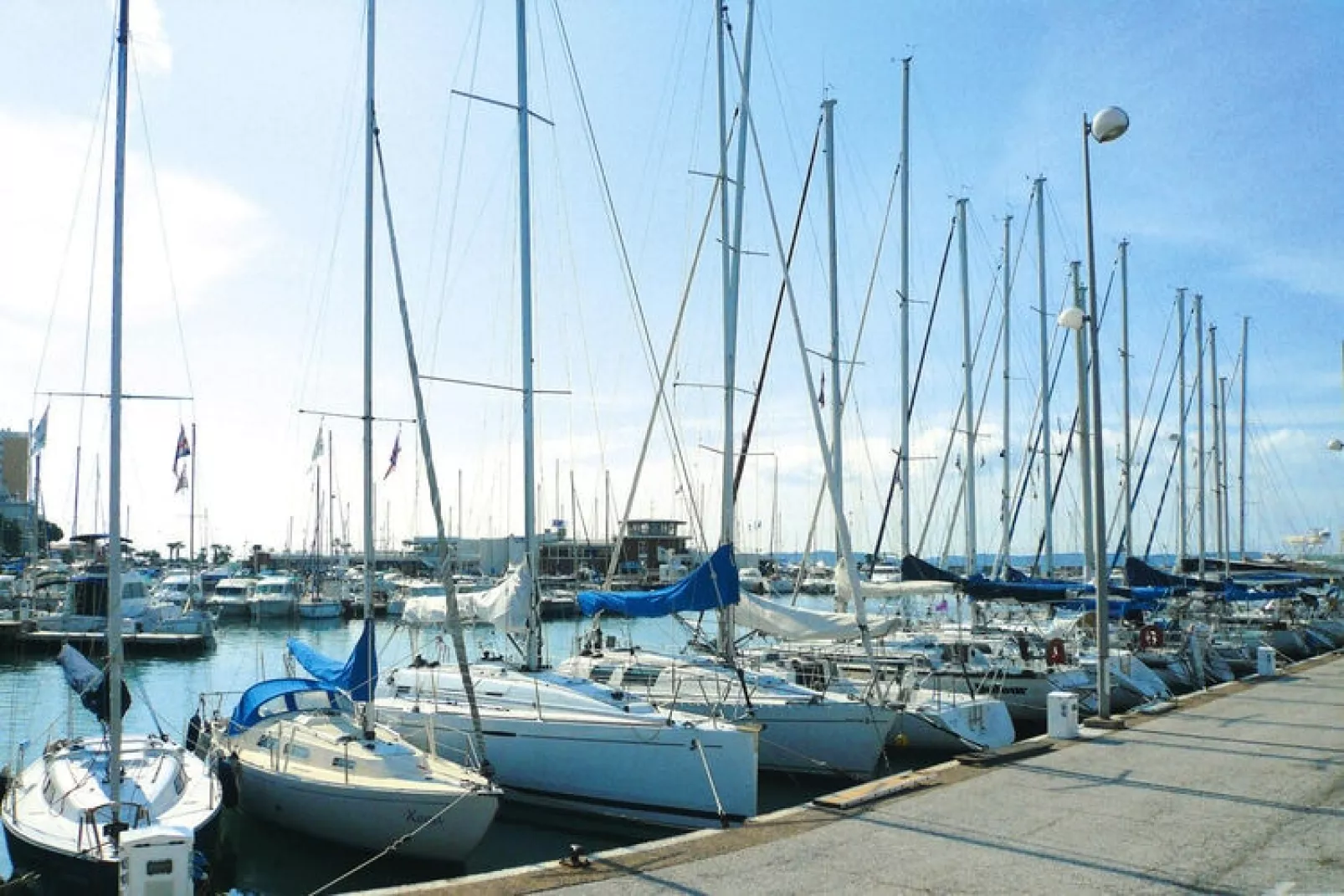 Residence du Bailli Rayol-Canadel-sur-Mer-Apt 2/4 pers RDJ vue jardin-Gebieden zomer 20km