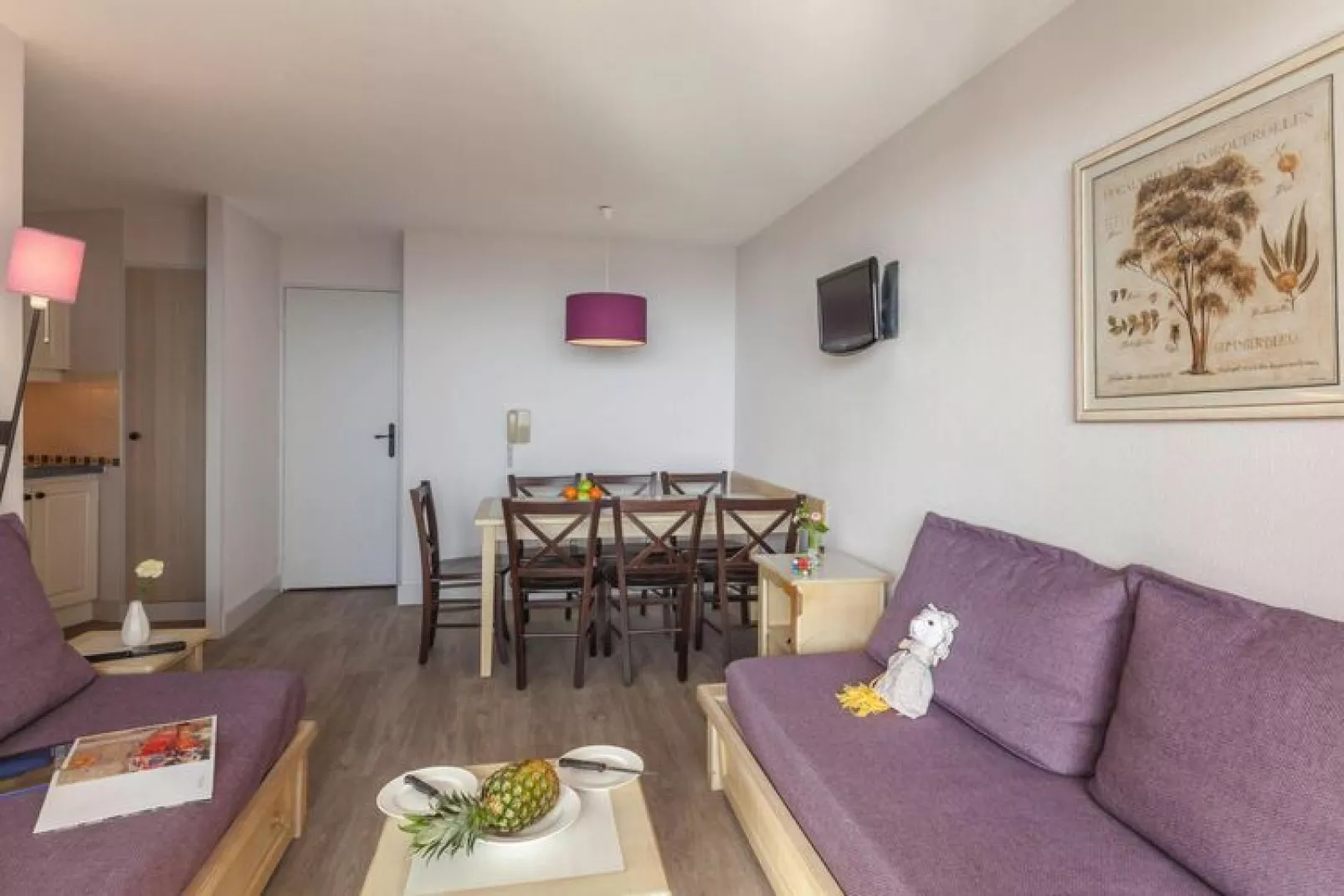 Residence La Pinède, Hyères-A5 Standard - Apt. 5 p. - 1 bedroom-Woonkamer