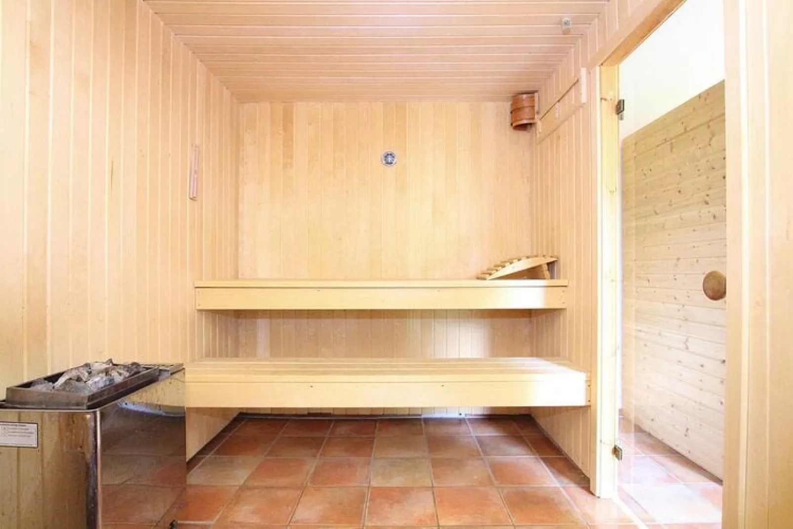 Teichrose 108 qm 9 Personen-Sauna