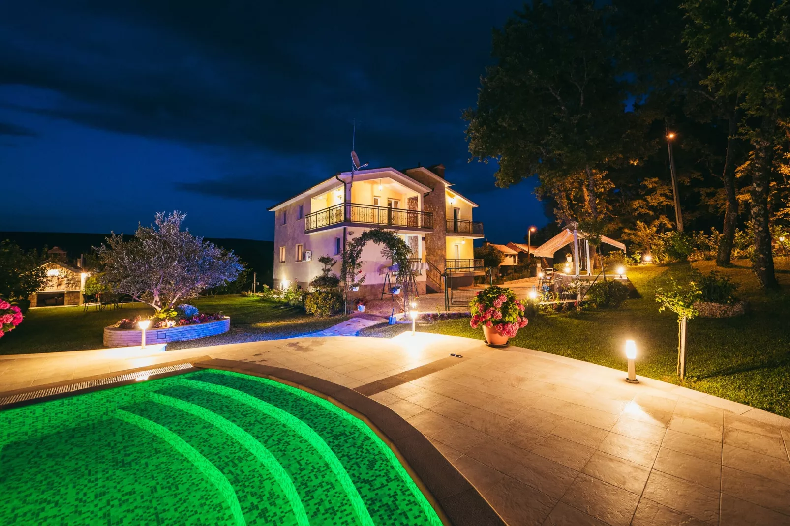 Villa Estera-Buitenkant zomer