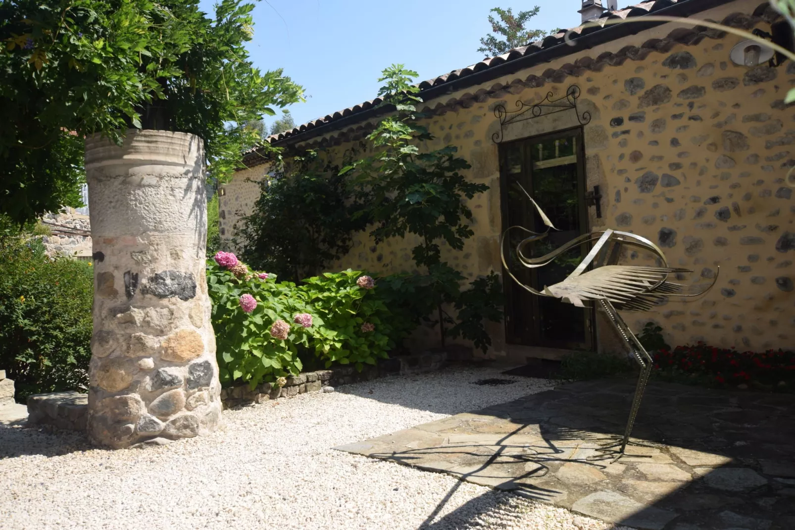 Maison de vacance - La Magnanerie-Uitzicht zomer