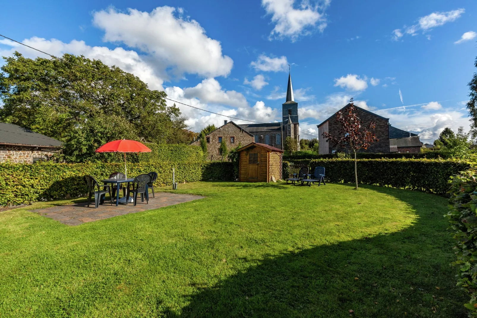 Macray La Colline aux Framboises-Tuinen zomer