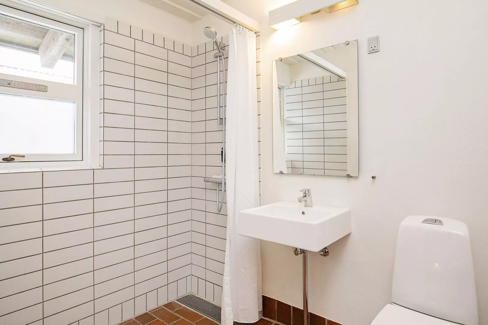 C-3 room,2 bathrooms,renovated-Binnen