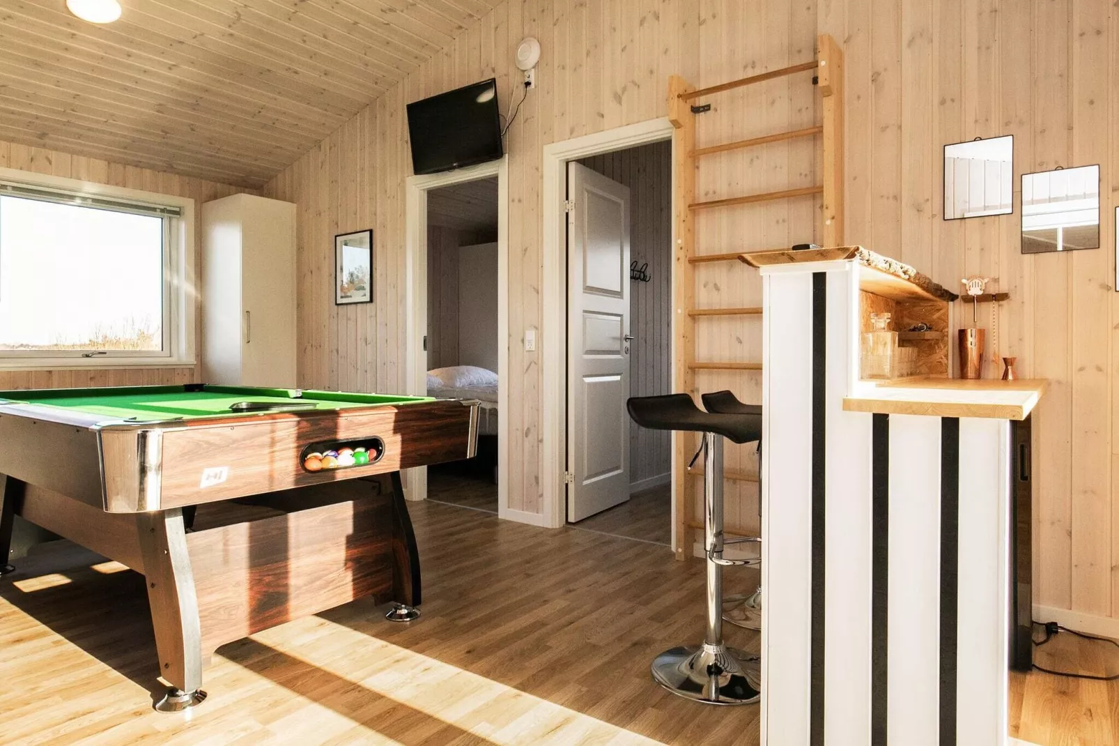 Luxe kusttoevluchtsoord in Tornby-By Traum-Binnen
