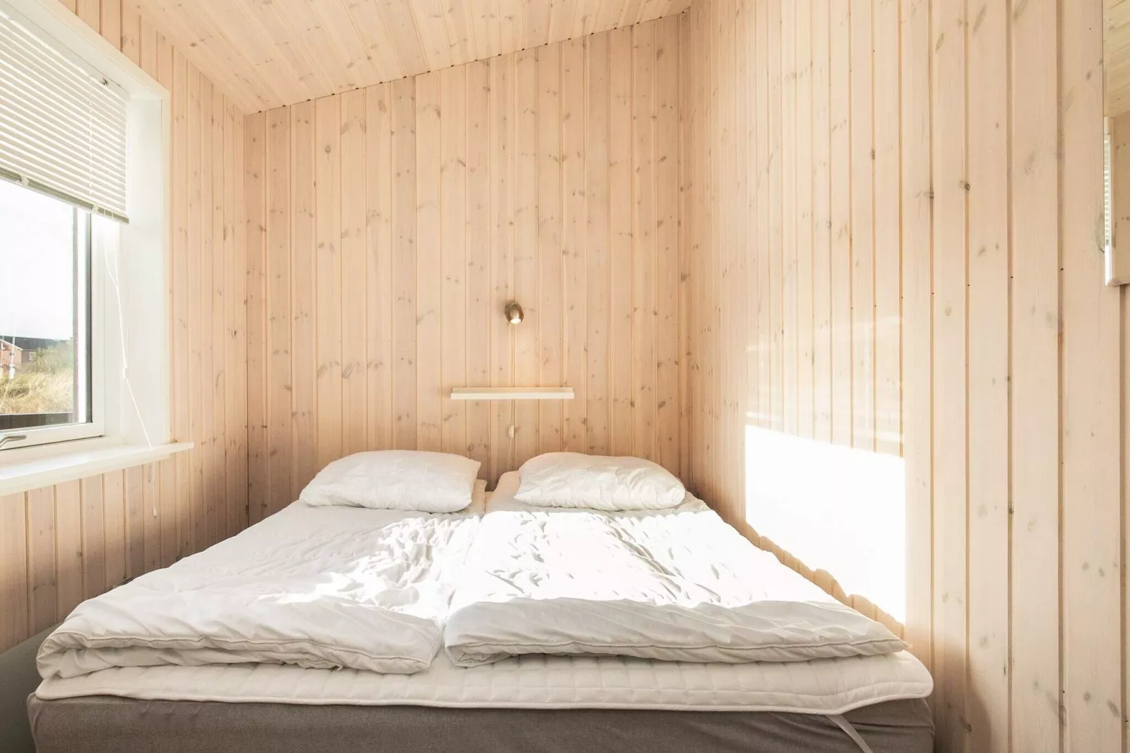 Luxe kusttoevluchtsoord in Tornby-By Traum-Binnen