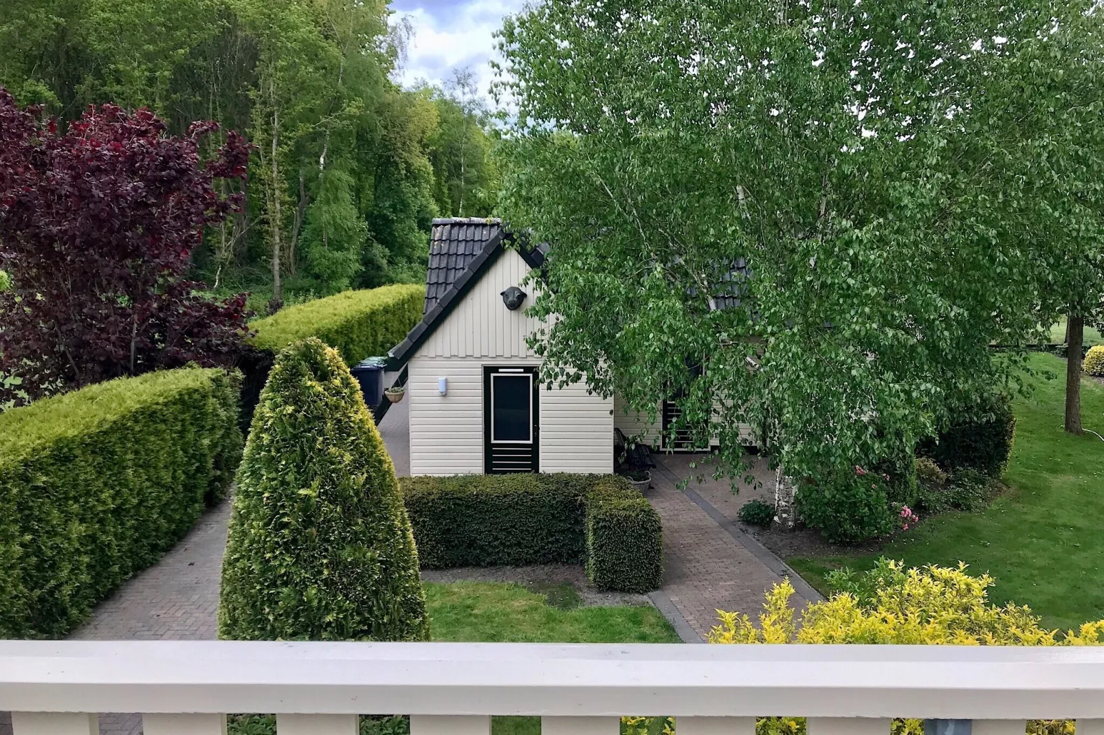 Buitenhuis De Stelling-Buitenkant zomer