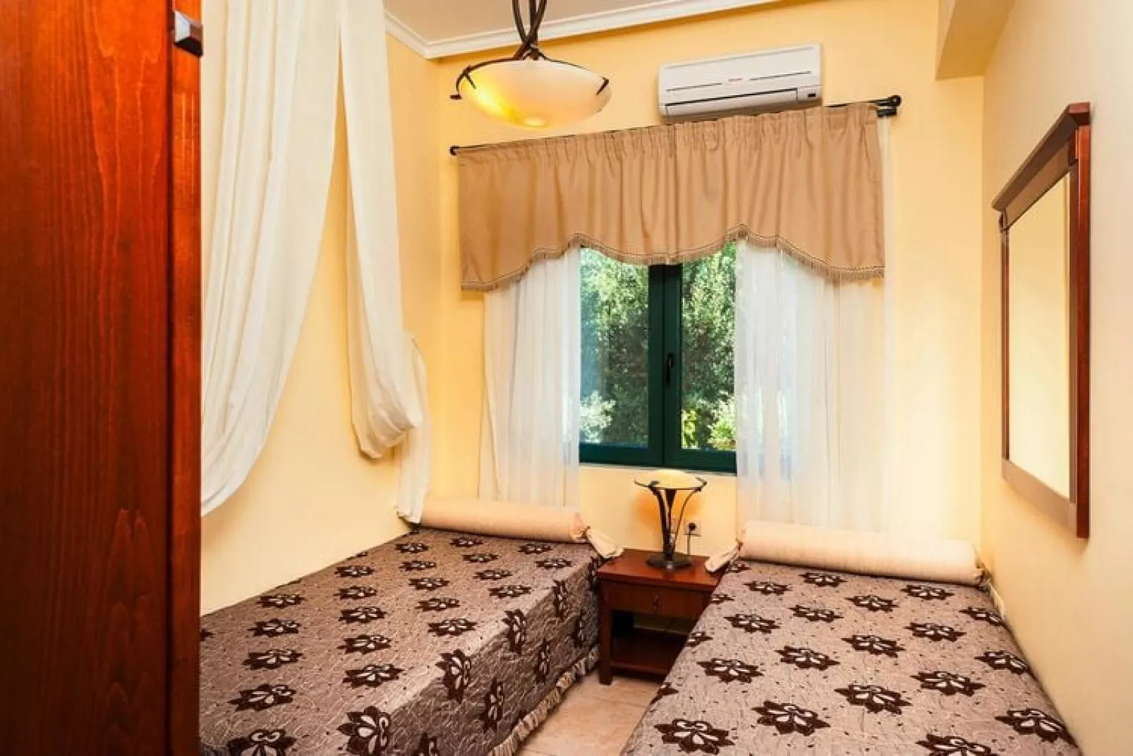 Villa Valia Galatas-Slaapkamer